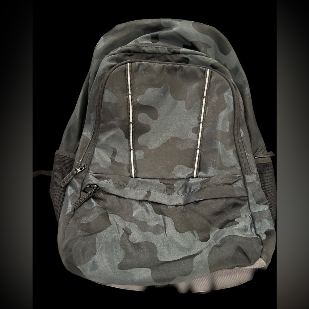 LANDS’ END Black Camo Backpack